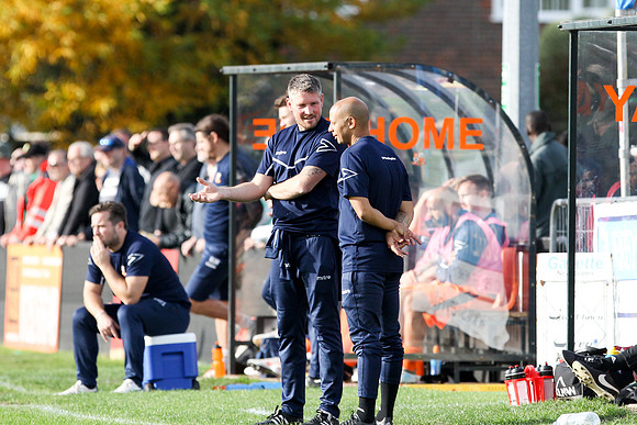 Hartley Wintney v Hendon - Evo-Stik League South Premier South -