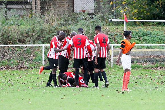 Clapton v Tower Hamlets - Essex Senior League - 28th October 2017