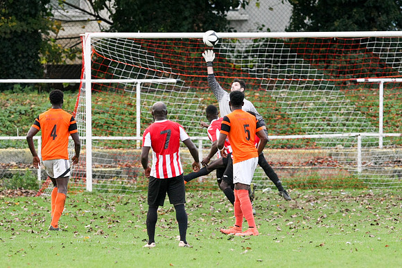 Clapton v Tower Hamlets - Essex Senior League - 28th October 2017