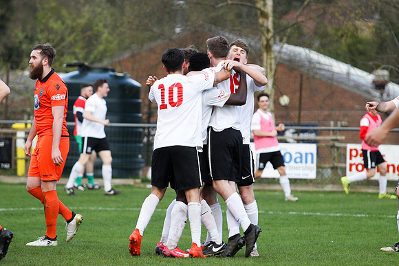 Kings Langley v Merthyr Town - Evo-Stik Southern League Premier