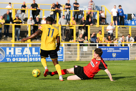 Canvey Island v Coggeshall Town - FA Trophy - 25th September 202