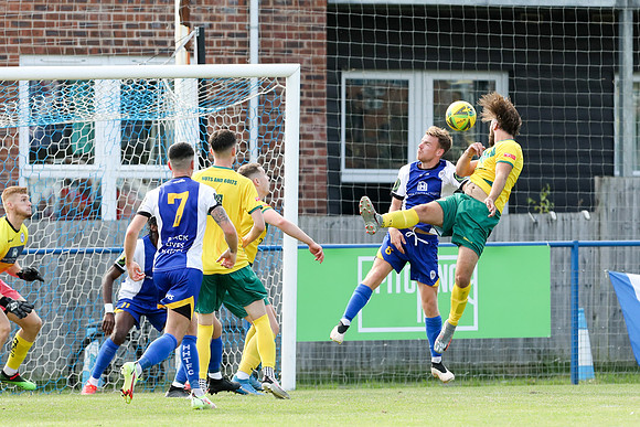 Haywards Heath Town v Ashford United - Isthmian League South East division - 18th September 2021
