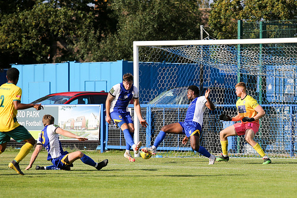 Haywards Heath Town v Ashford United - Isthmian League South East division - 18th September 2021
