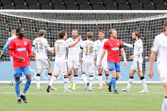 Bromley v Dagenham & Redbridge - Vanarama National League - 10th April 2021