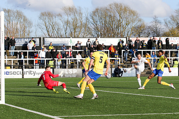 Bromley v Solihull Moors - FA Trophy QF - 12th March 2022