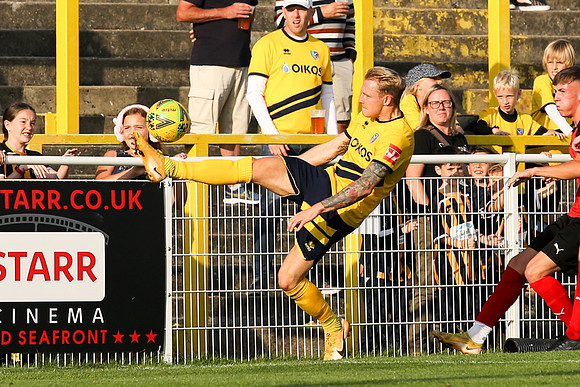 Canvey Island v Coggeshall Town - FA Trophy - 25th September 202