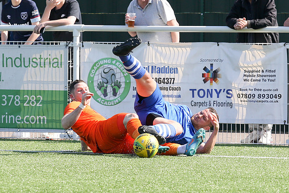 Grays Athletic v Brentwood Town - Isthmian League North division - 16th April 2022