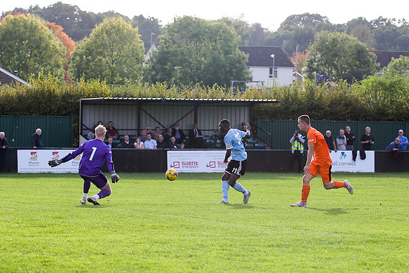 Hartley Wintney v Hendon - Evo-Stik League South Premier South -