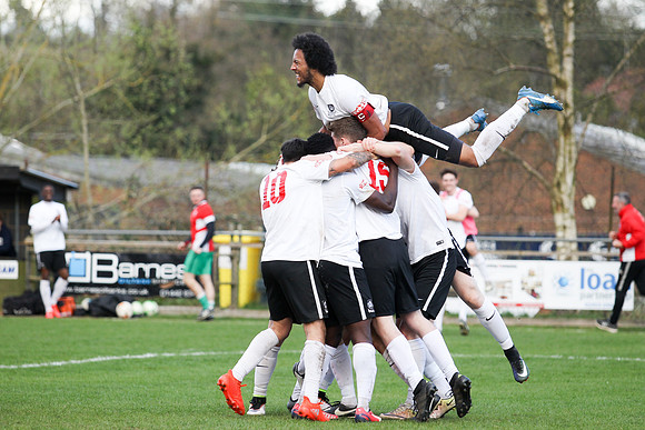 Kings Langley v Merthyr Town - Evo-Stik Southern League Premier