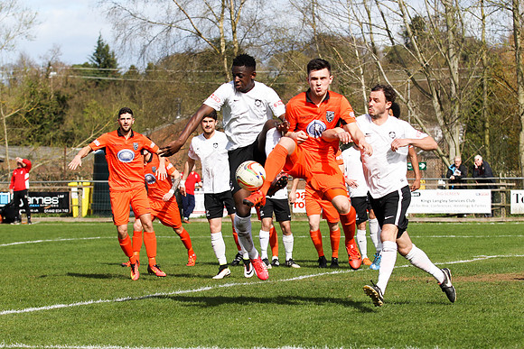 Kings Langley v Merthyr Town - Evo-Stik Southern League Premier