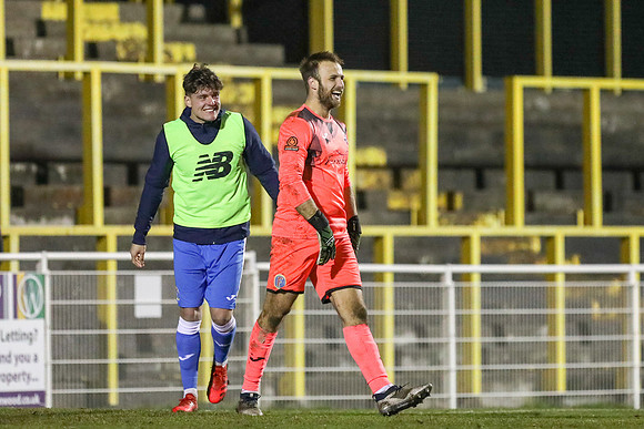 Canvey Island v Tonbridge Angels - FA Trophy - 27th November 202