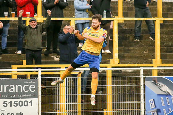 Canvey Island v Bishops Stortford - Isthmian League Premier Divi