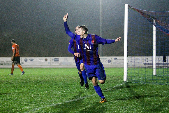Maldon & Tiptree v Bury Town - Ryman League Division 1 North - 12/11/2016