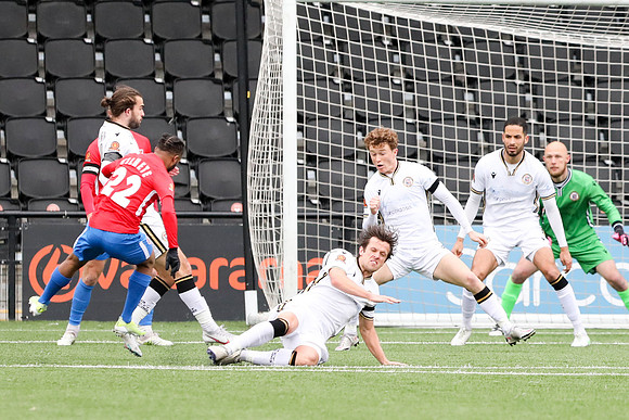 Bromley v Dagenham & Redbridge - Vanarama National League - 10th