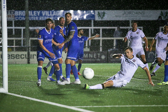 Bromley v Eastleigh - Vanarama National League - 21st December 2