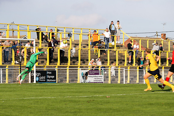 Canvey Island v Coggeshall Town - FA Trophy - 25th September 202