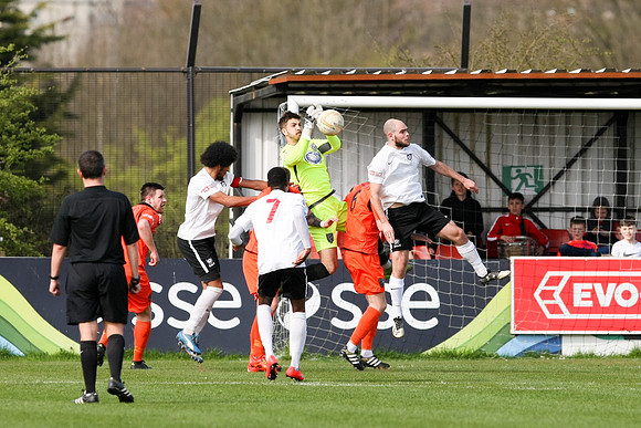 Kings Langley v Merthyr Town - Evo-Stik Southern League Premier