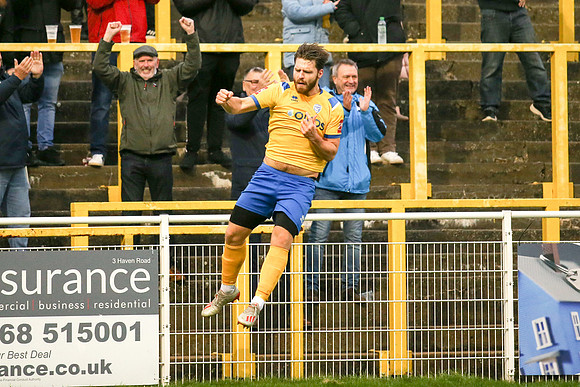 Canvey Island v Bishops Stortford - Isthmian League Premier Divi