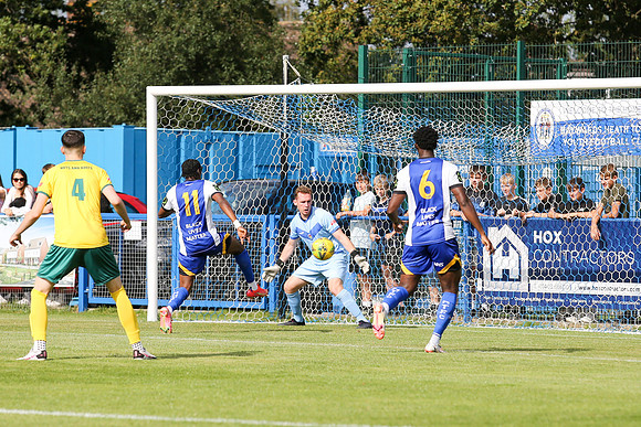 Haywards Heath Town v Ashford United - Isthmian League South East division - 18th September 2021