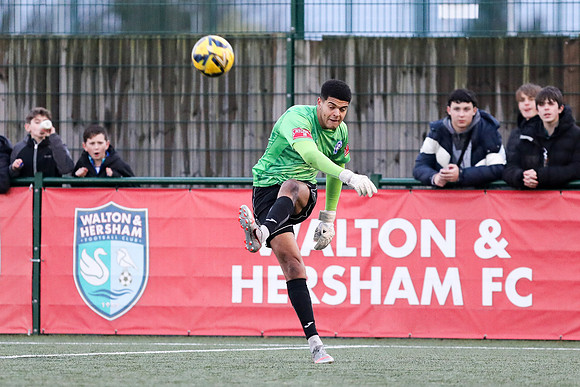 Walton & Hersham v Marlow - Isthmian League South Central Divisi