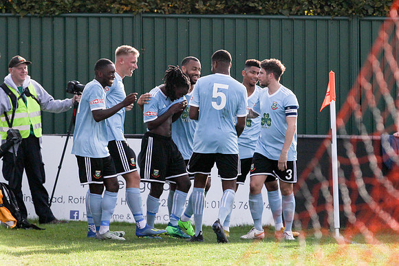 Hartley Wintney v Hendon - Evo-Stik League South Premier South -