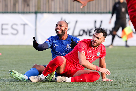 Walton & Hersham v Marlow - Isthmian League South Central Divisi