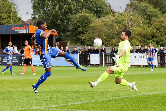 Wealdstone v Havant & Waterlooville - Vanarama National League S