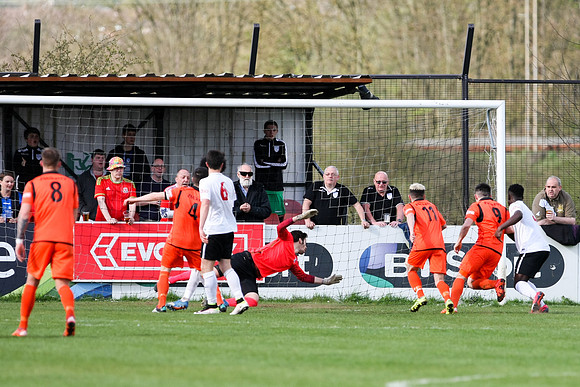 Kings Langley v Merthyr Town - Evo-Stik Southern League Premier Division - 1st April 2017