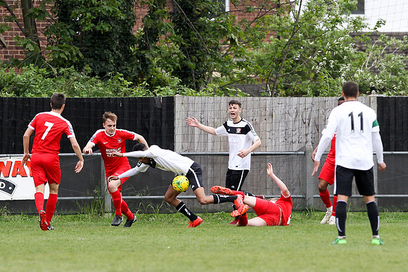 Molesey v Northwood - Bostik League South Central division - 27t