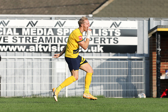 Canvey Island v Coggeshall Town - FA Trophy - 25th September 202