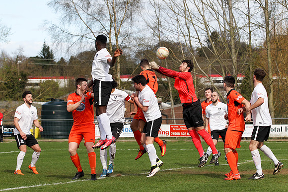 Kings Langley v Merthyr Town - Evo-Stik Southern League Premier