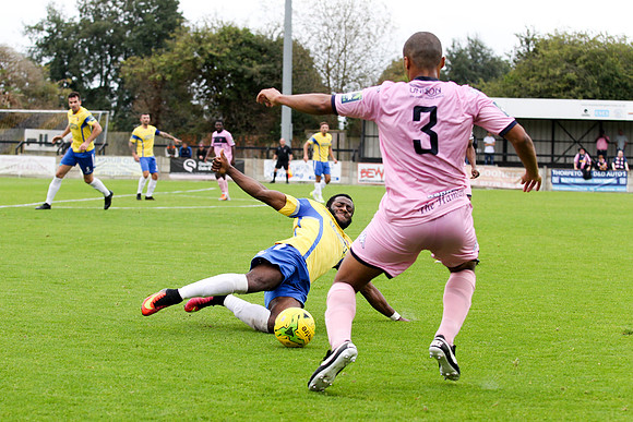 Staines Town v Dulwich Hamlet - Bostik League Premier Division -
