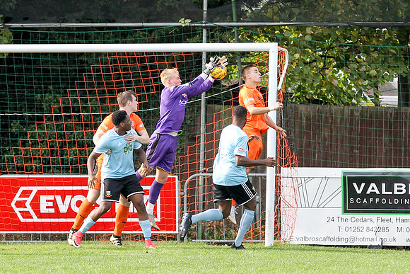 Hartley Wintney v Hendon - Evo-Stik League South Premier South -