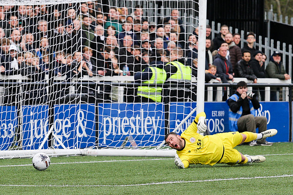 Bromley v Altrincham - Vanarama National League PO SF - 28th Apr