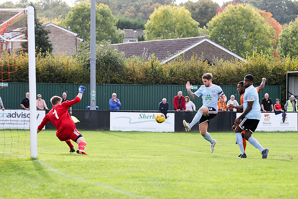 Hartley Wintney v Hendon - Evo-Stik League South Premier South -