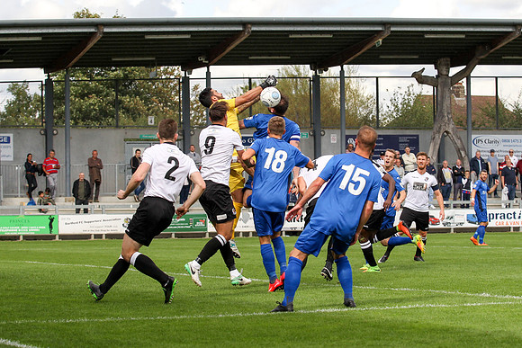 Dartford v Chippenham Town - Vanarama National League South - 9t