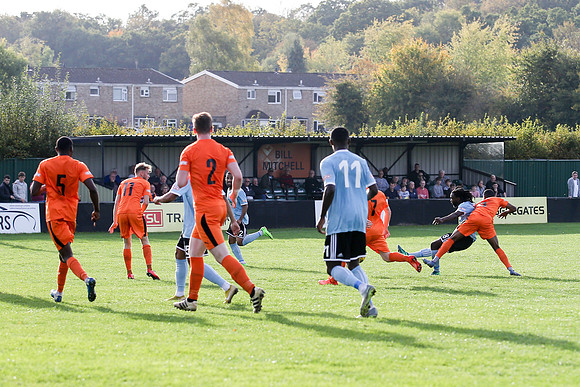 Hartley Wintney v Hendon - Evo-Stik League South Premier South -